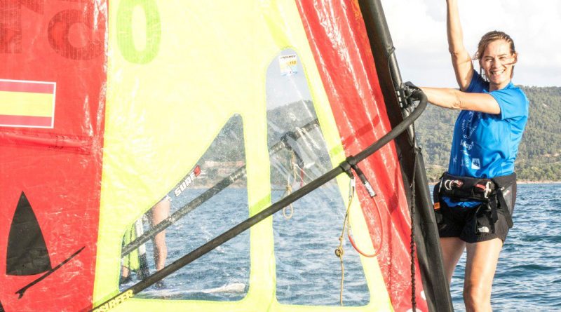 ELENA BOYÉ CAMPEONA COPA DE ESPAÑA DE WINDSURFER LANZAROTE 2026 foto archivo