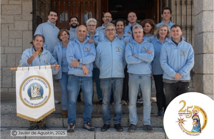 Foto-de-grupo-Belenistas-Hoyo_hoyodemanzanares.es_