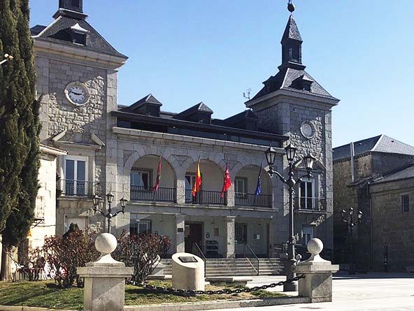 ayuntamiento-plaza-de-la-villa