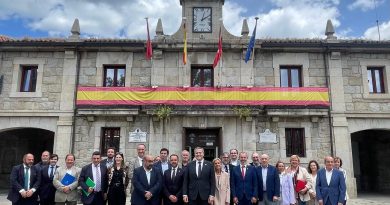 Reunión alcaldes y consejero en Guadarrama