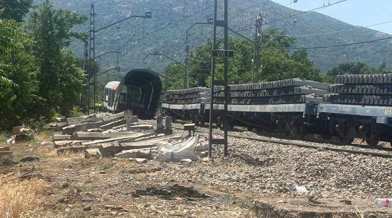 tren descarrilado