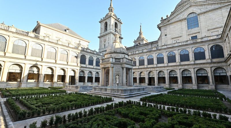 Patio Evangelistas El Escorial_Patrimonio Nacional 3
