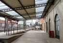 Foto del edif historico de la est desde el anden