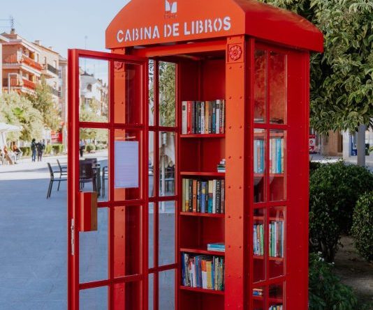 CABINA LIBROS LAS ROZAS (2)