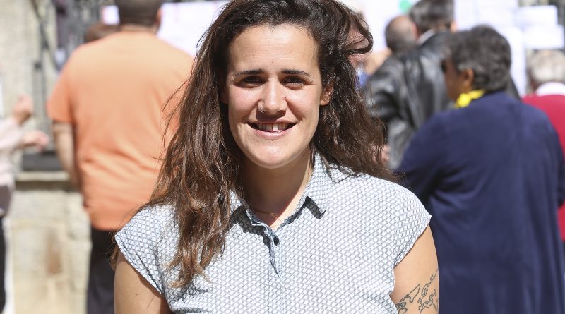 DA0298FA-9936-4E52-B007-5FA253B3F180