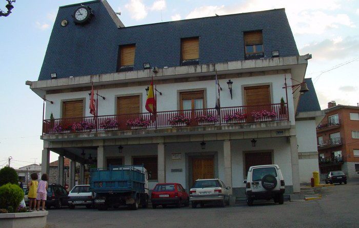 ayuntamiento becerril de la sierra