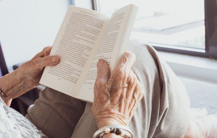 hands-4344703_960_720