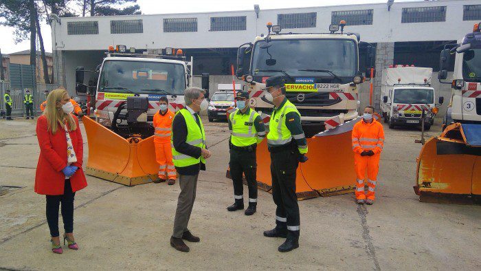El consejero Ángel Garrido y la alcaldesa de Collado Villalba, Mariola Vargas, visitando /Fotos: Comunidad de Madrid
