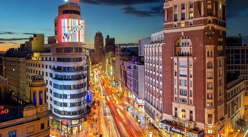 madrid edificio metropolis