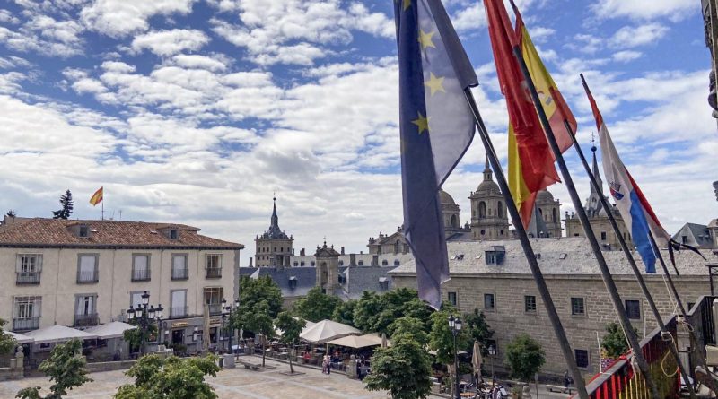 Ayuntamiento de San Lorenzo de El Escorial-balcón