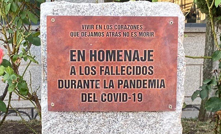 placa-homenaje-covid