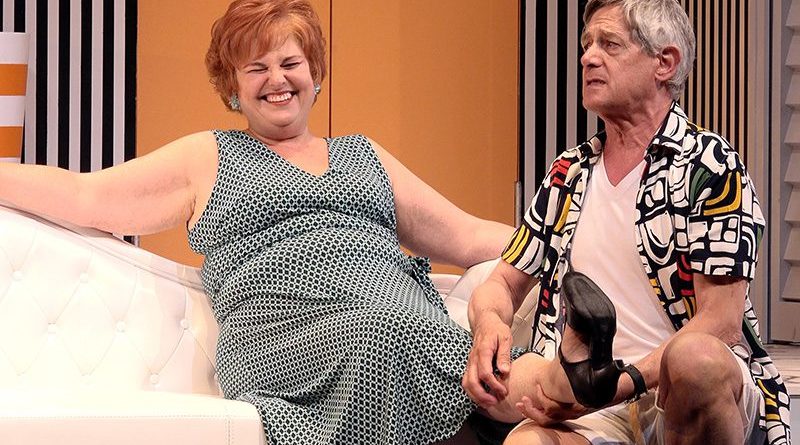 se-infiel-y-no-mires-con-quien_web