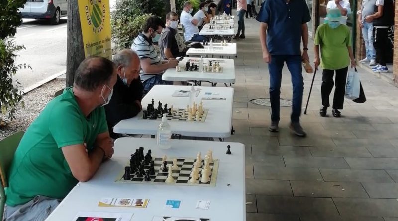 AJEDREZ SIMULTANEAS CALLE REAL 2