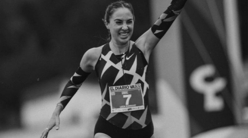 lucía rodríguez cross portada