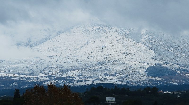 Vista de La Peñota, una de las cumbres más emblemáticas de la Sierra de Guadarrama, desde Collado Villalba